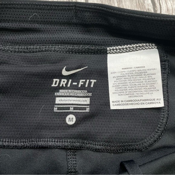 Nike Women's Short Leggings Bermuda Length Dri-Fit M Med Medium Black White - Picture 8 of 11